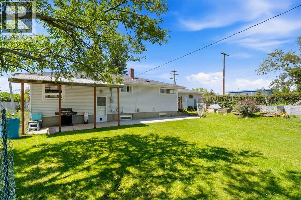 4132 50 Avenue - Image 38