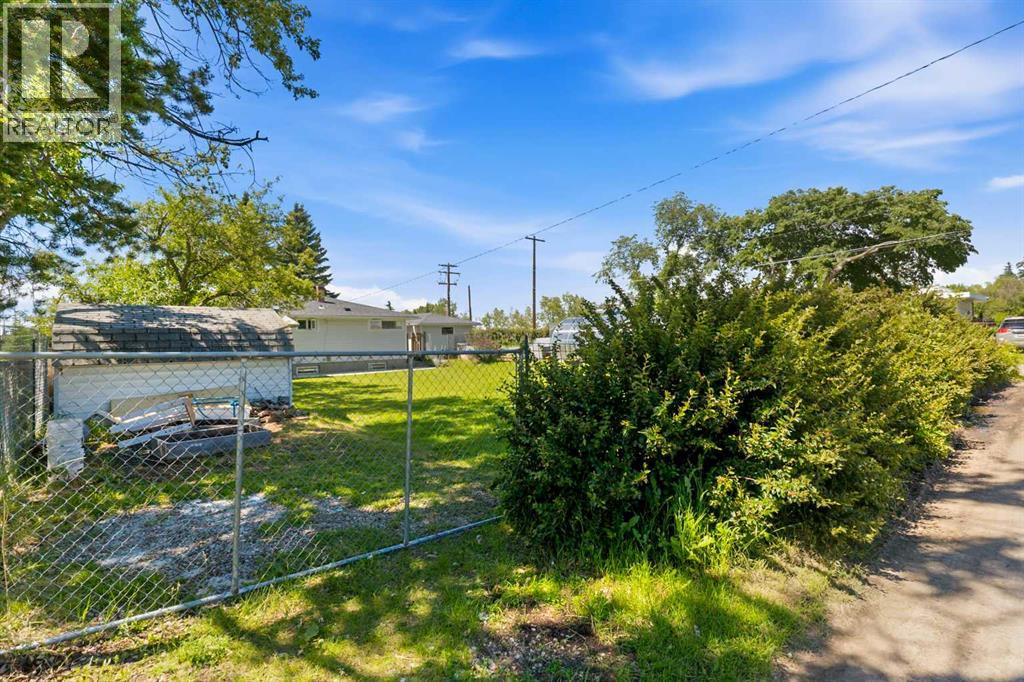 4132 50 Avenue - Image 42