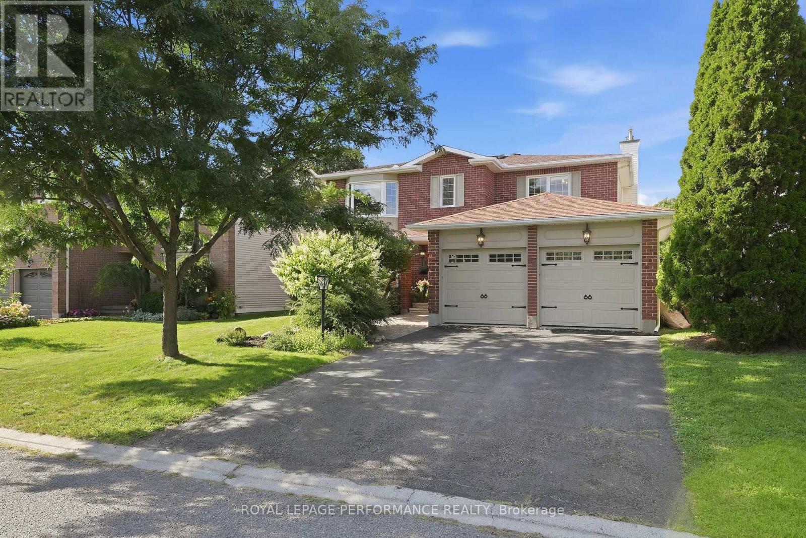 14 WELLFLEET CRESCENT - 2