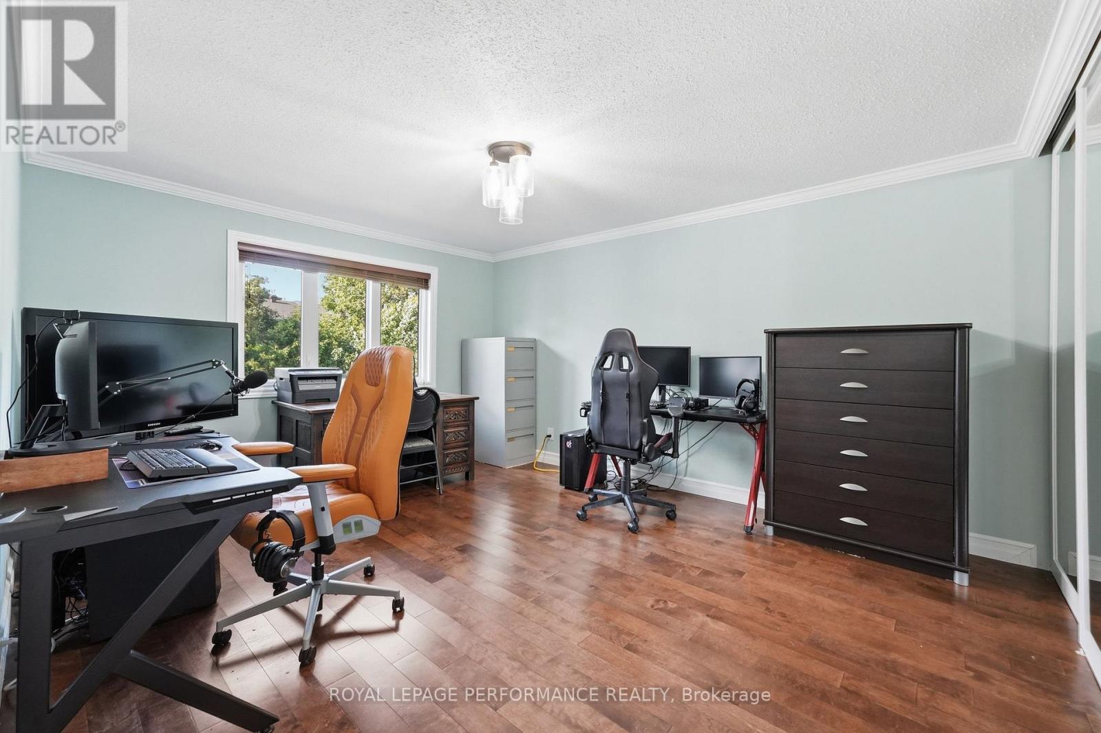 14 WELLFLEET CRESCENT - 35