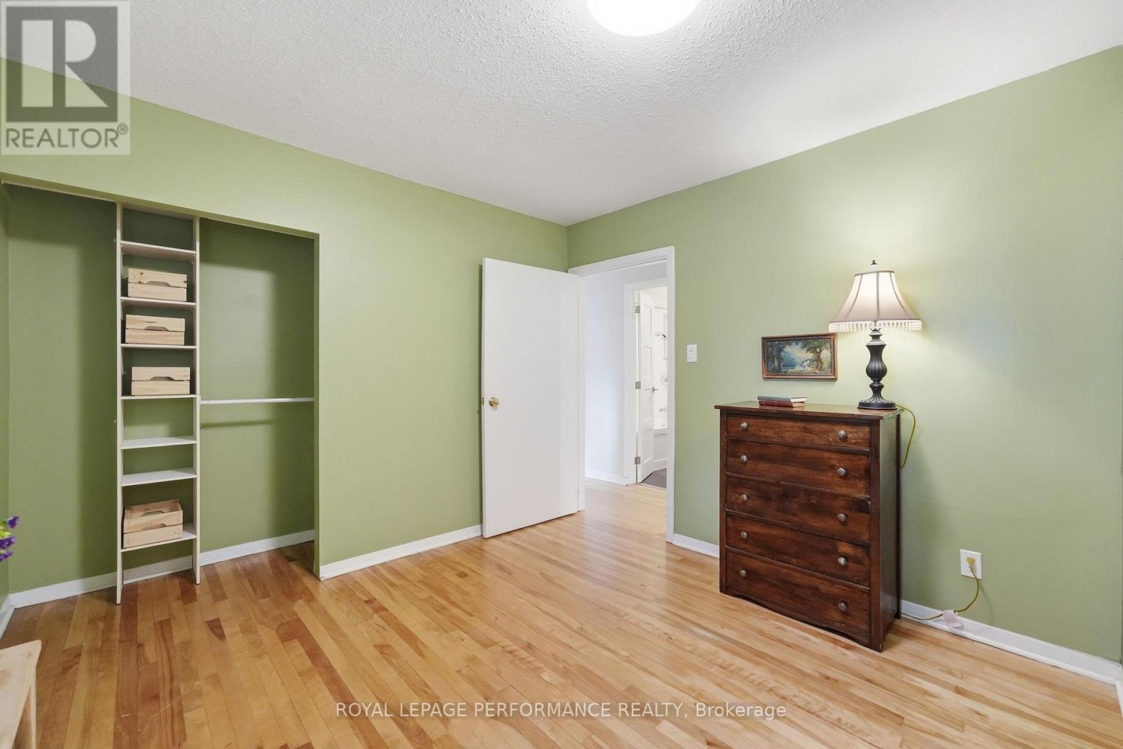 3149 Southmore Drive E