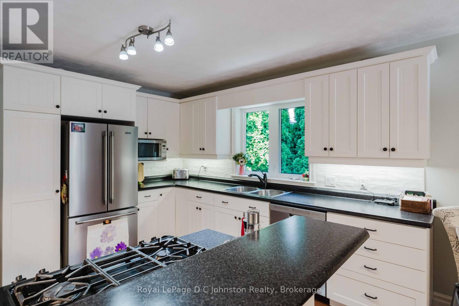 482 CREEKWOOD DRIVE - Image 12