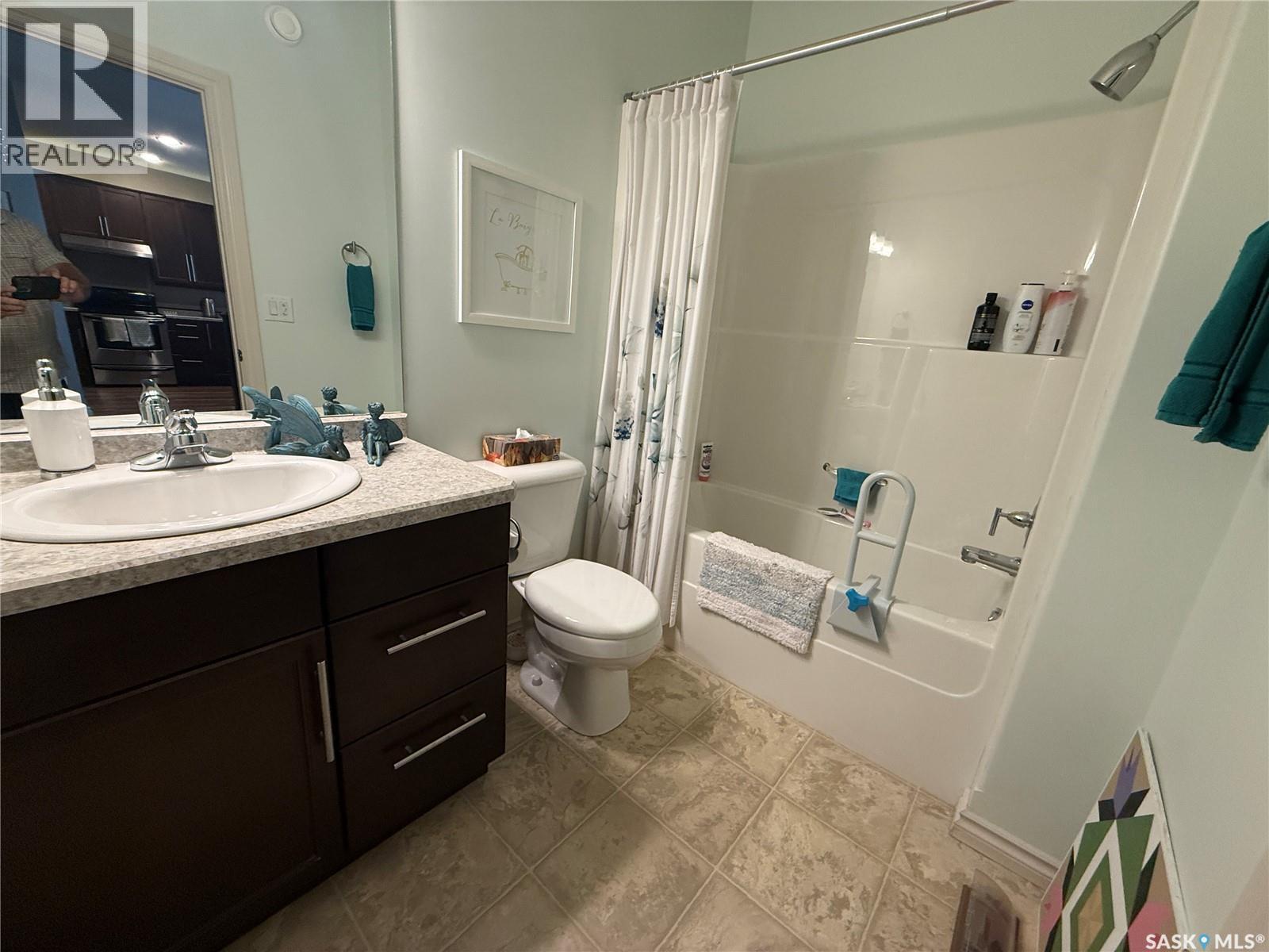 #2 550 Southwood DRIVE - 14