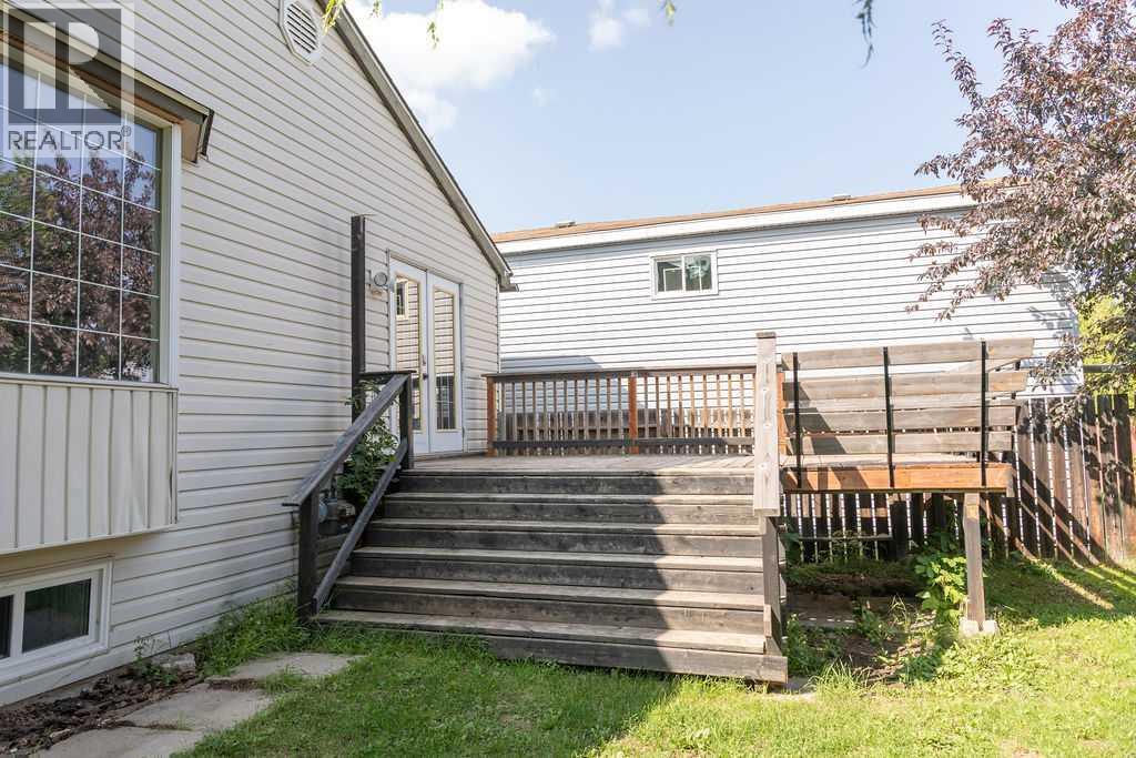 110 Bird Crescent - Image 32