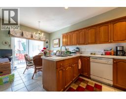4 11358 Cottonwood Drive Drive, Maple Ridge, BC V2X5V5 Photo 8