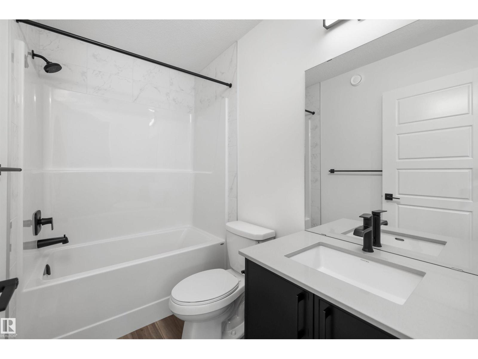 4039 207 ST NW - 26