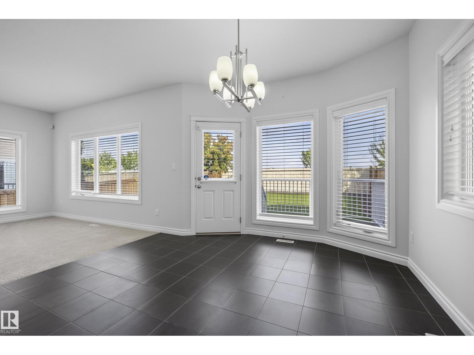 15852 10 AV SW - 17
