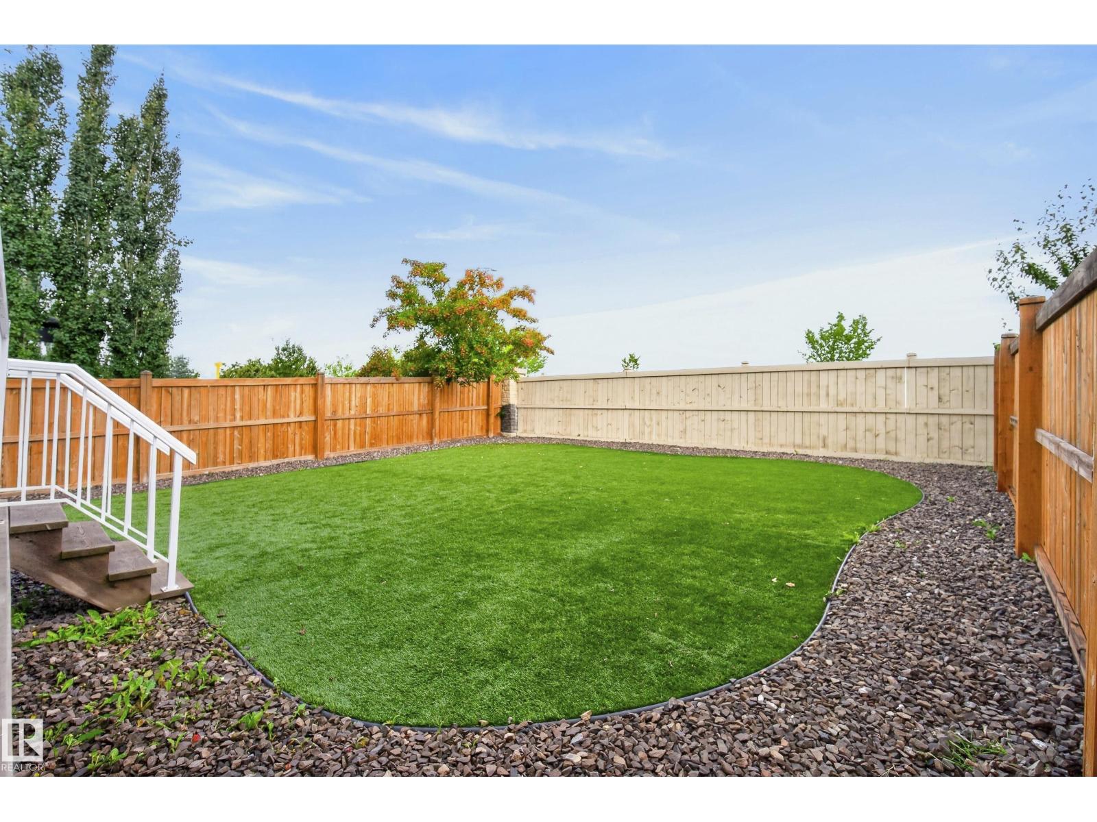 15852 10 AV SW - Image 48