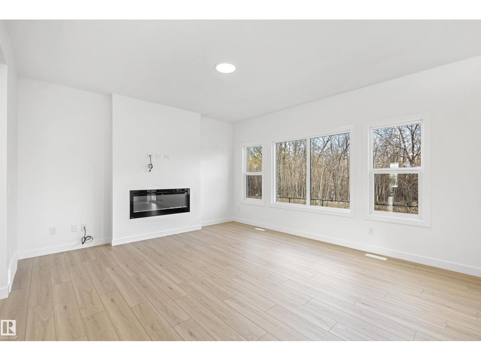 17611 7 ST NE - 22