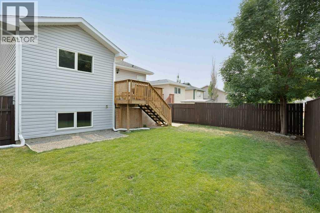 50 Chilcotin Way W - Image 38