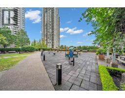 605 2968 Glen Dr., Coquitlam, BC V3B0C4 Photo 14