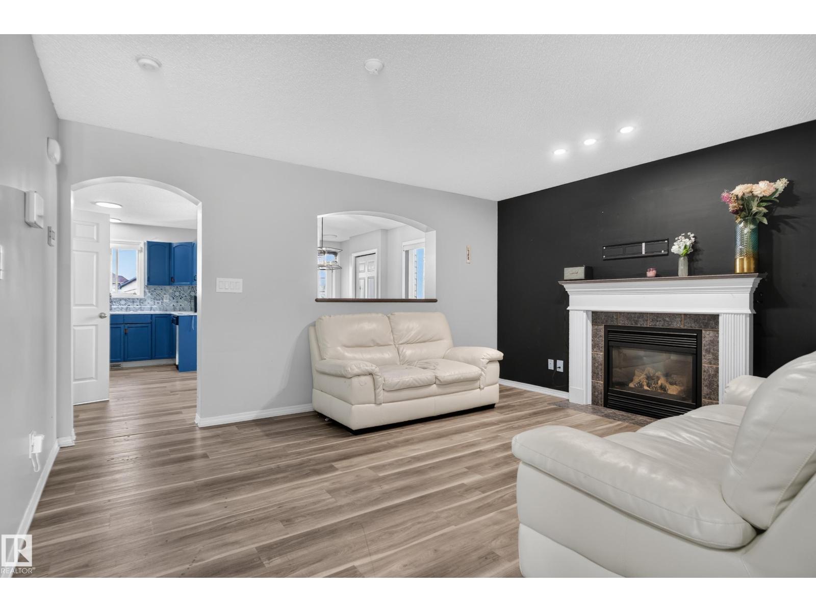 3755 20 ST NW - Image 4
