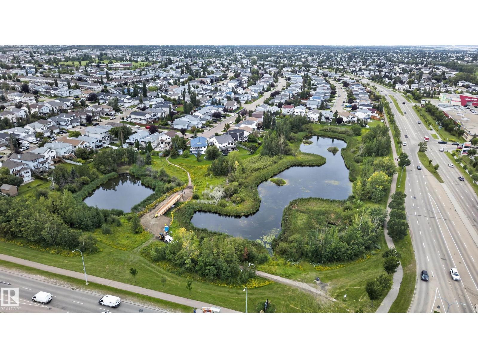 3755 20 ST NW - Image 26