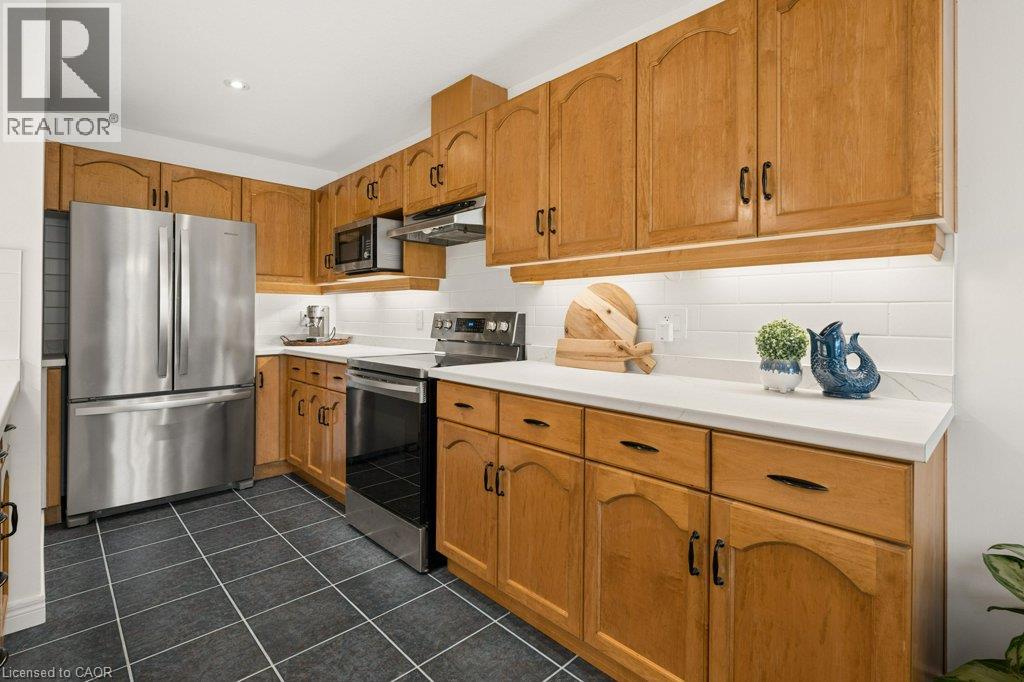 57 PORCHLIGHT Drive - 12