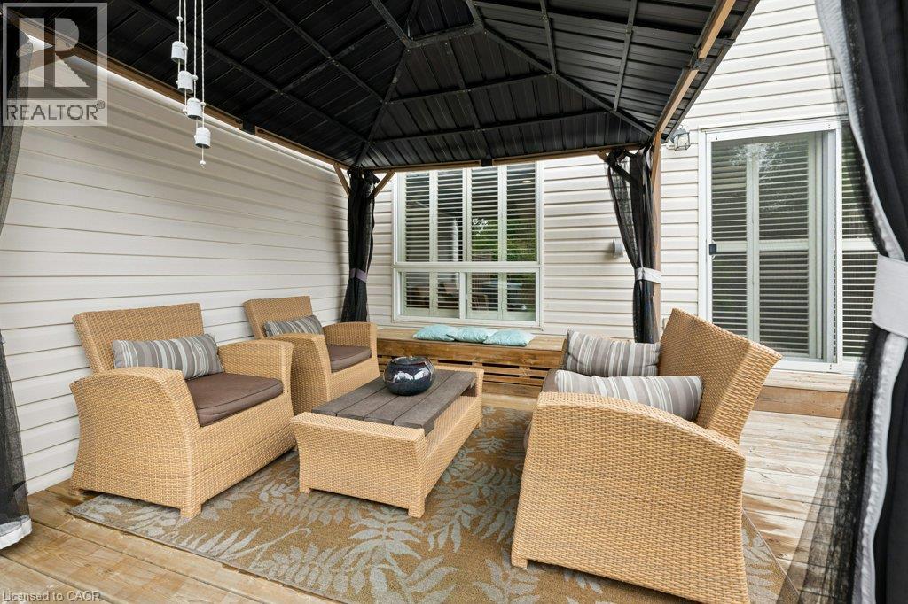 57 PORCHLIGHT Drive - 37