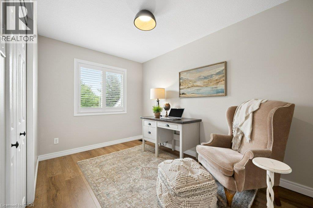 57 PORCHLIGHT Drive - Image 19