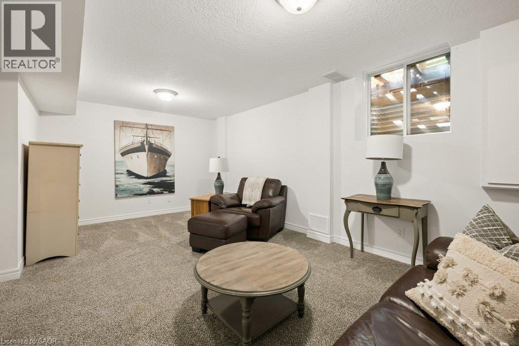 57 PORCHLIGHT Drive - Image 28