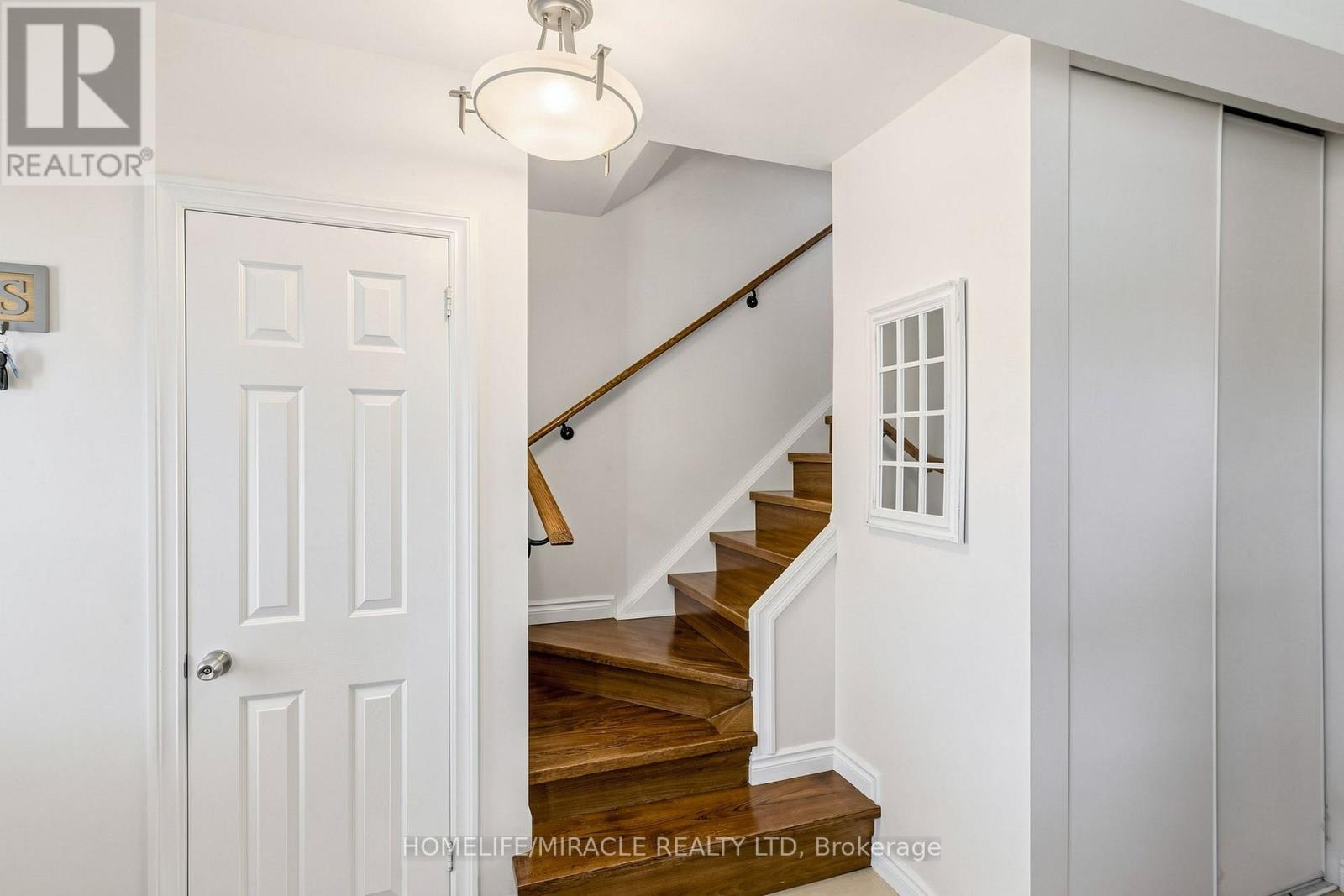 470 MIDLAND AVENUE - 23