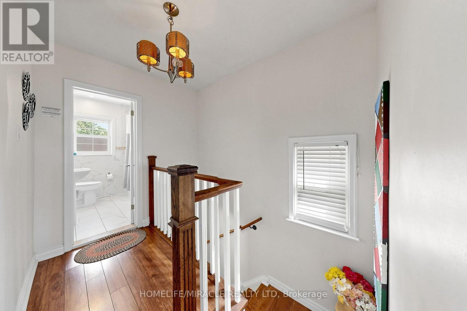 470 MIDLAND AVENUE - 25