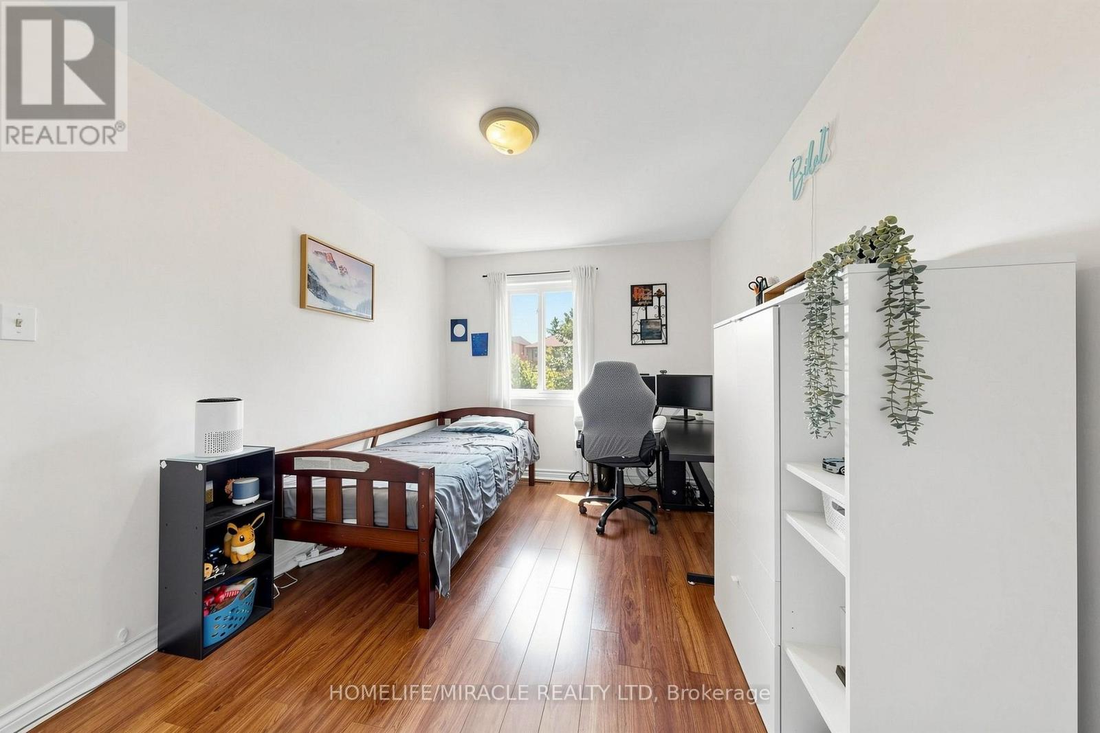 470 MIDLAND AVENUE - Image 28