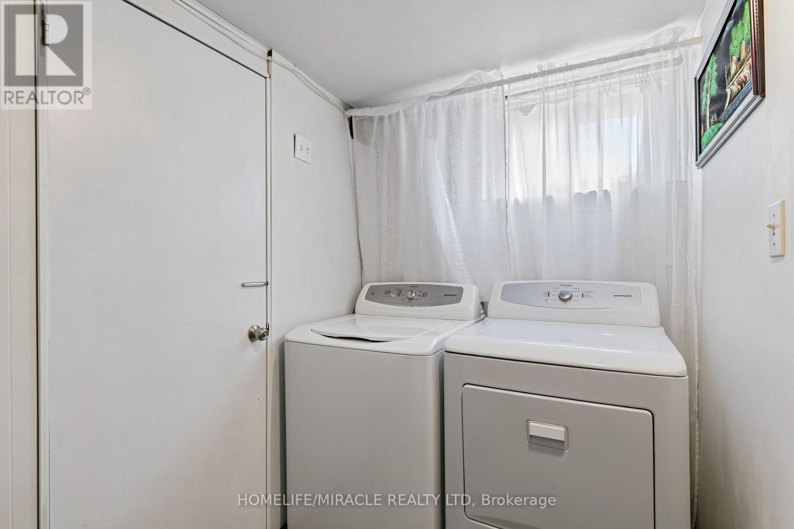 470 MIDLAND AVENUE - Image 37