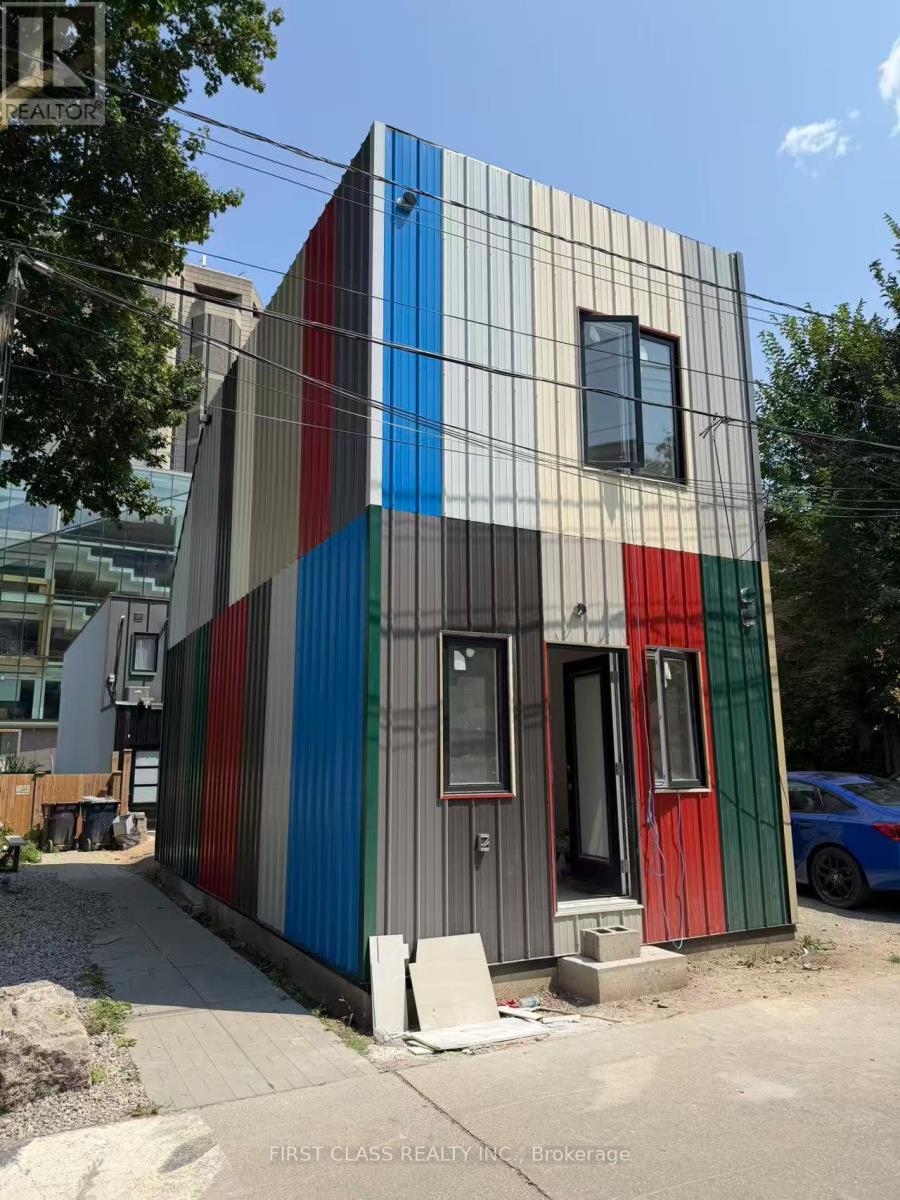 Photo of 356 Huron Street
