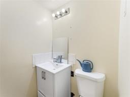 416 St Anne's Road, Winnipeg, MB R2M3C5 Photo 28