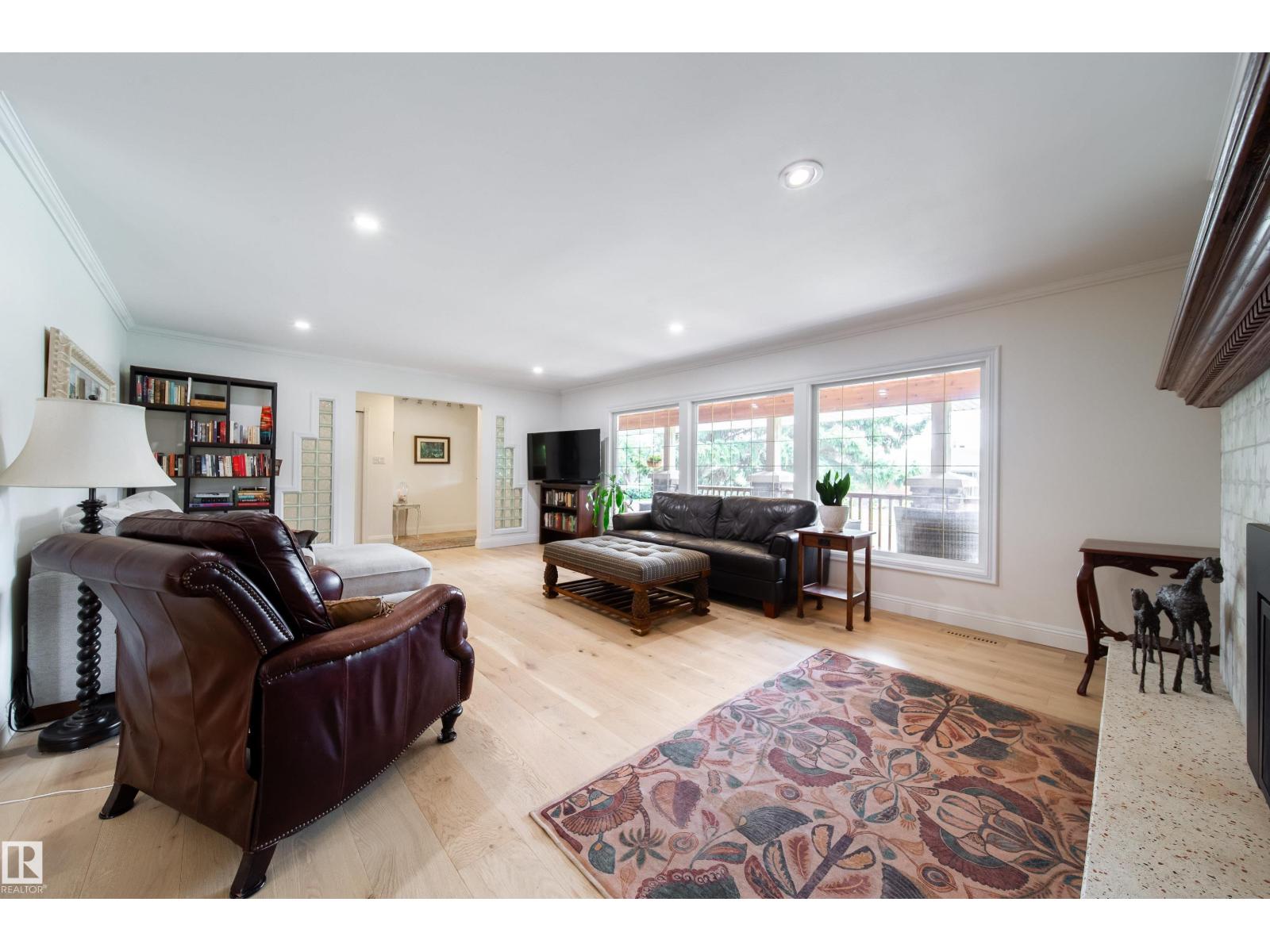 14016 85 AV NW - Image 13