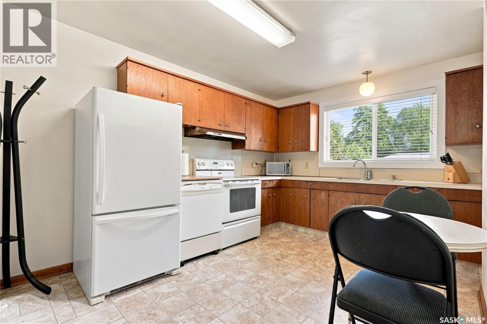 504 Leslie AVENUE - Image 13