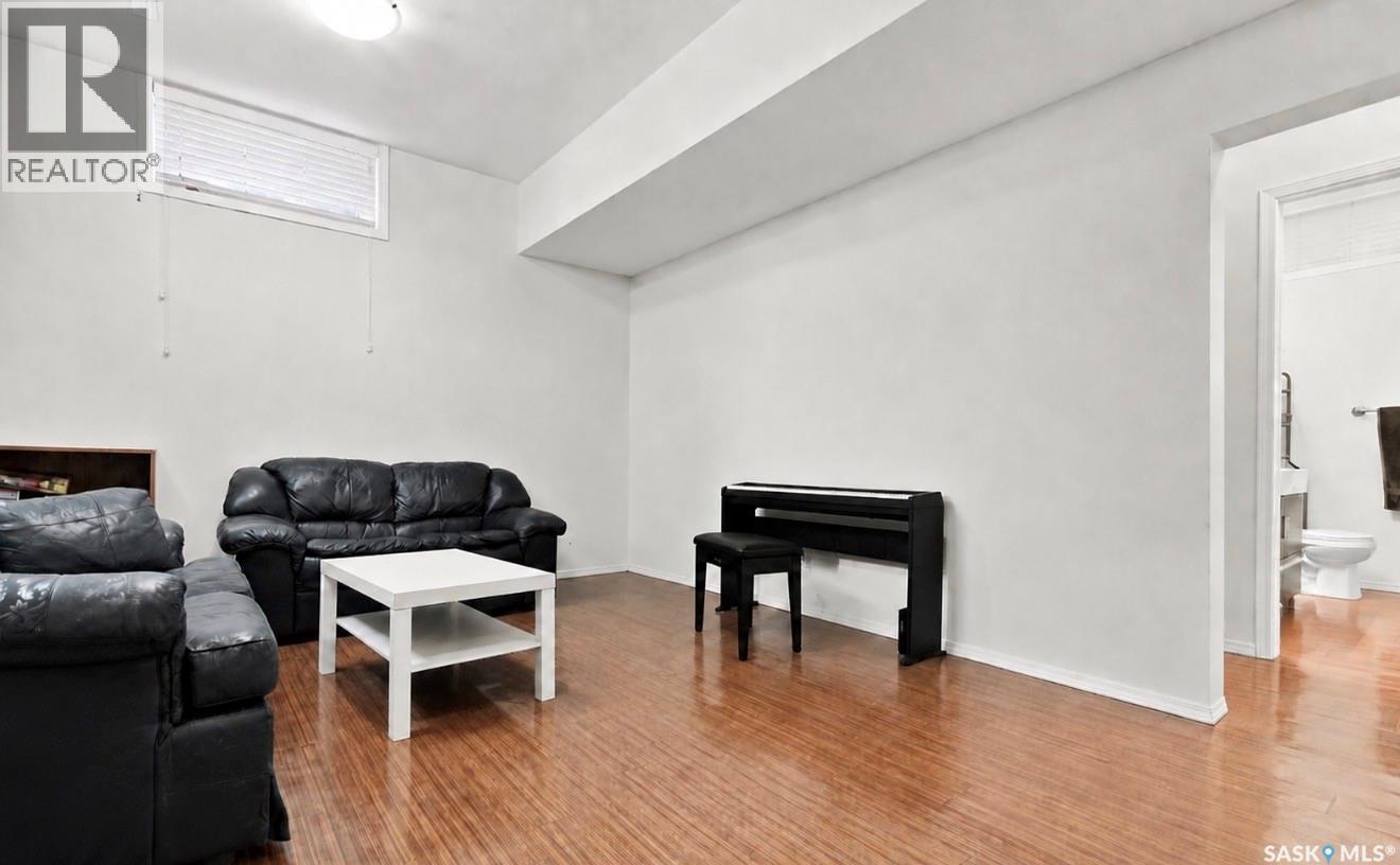 504 Leslie AVENUE - Image 37
