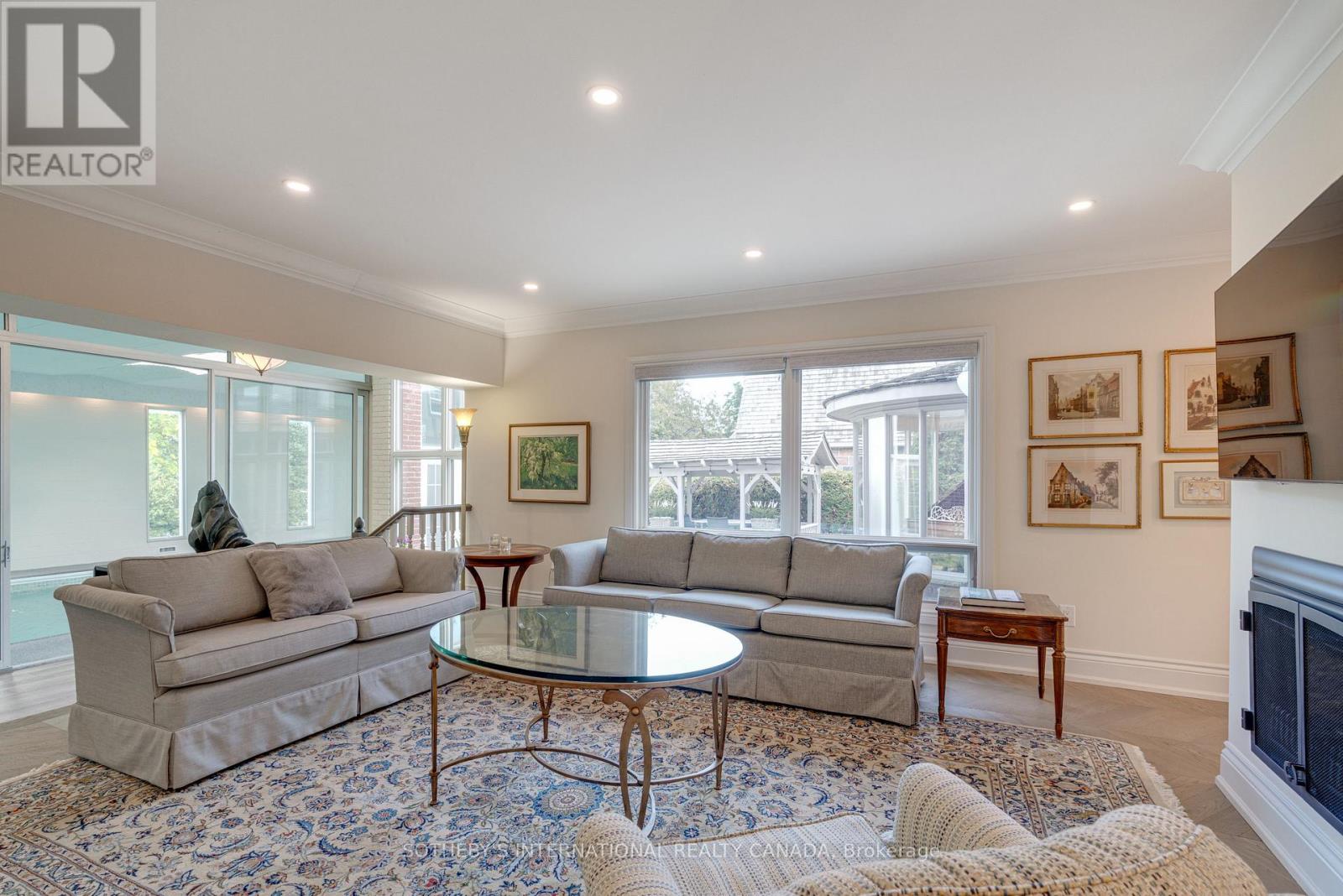 787 SIMCOE STREET N - Image 19