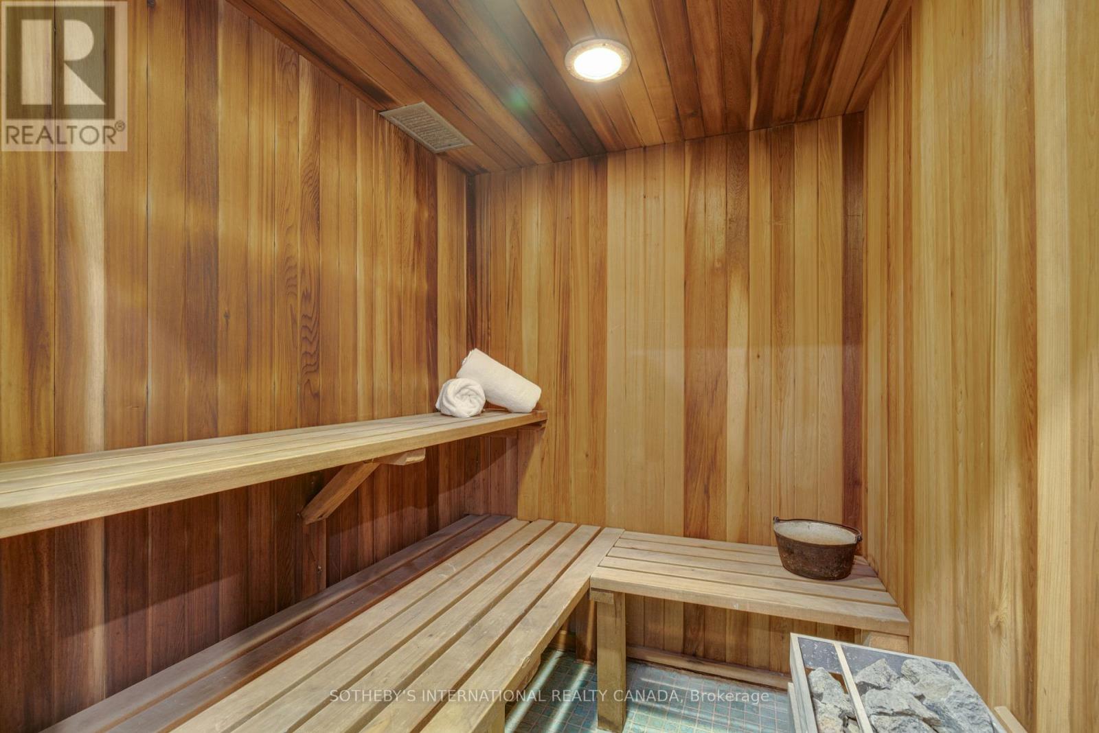 787 SIMCOE STREET N - Image 24