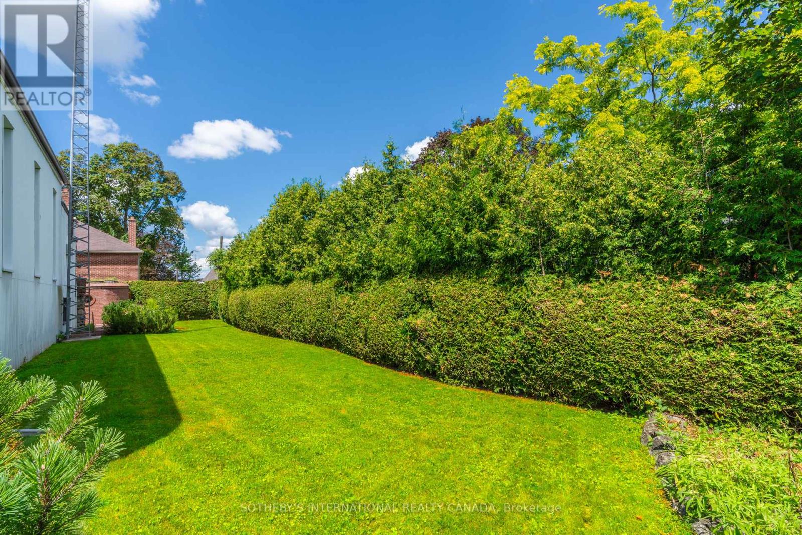 787 SIMCOE STREET N - Image 40