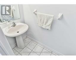 523 Ainsworth Drive, Newmarket, ON L3Y8W9 Photo 14