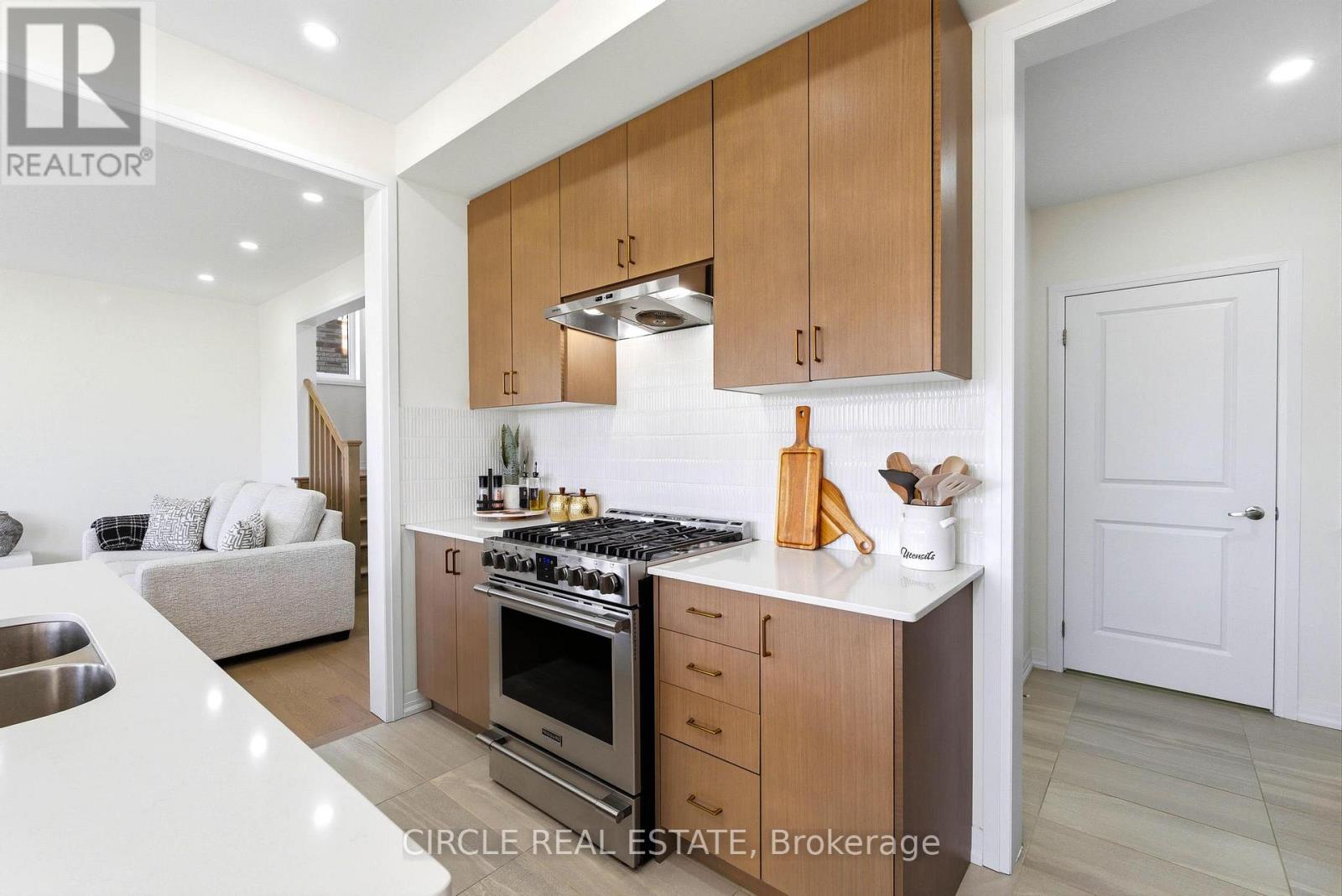 56 LANGRIDGE WAY - Image 12