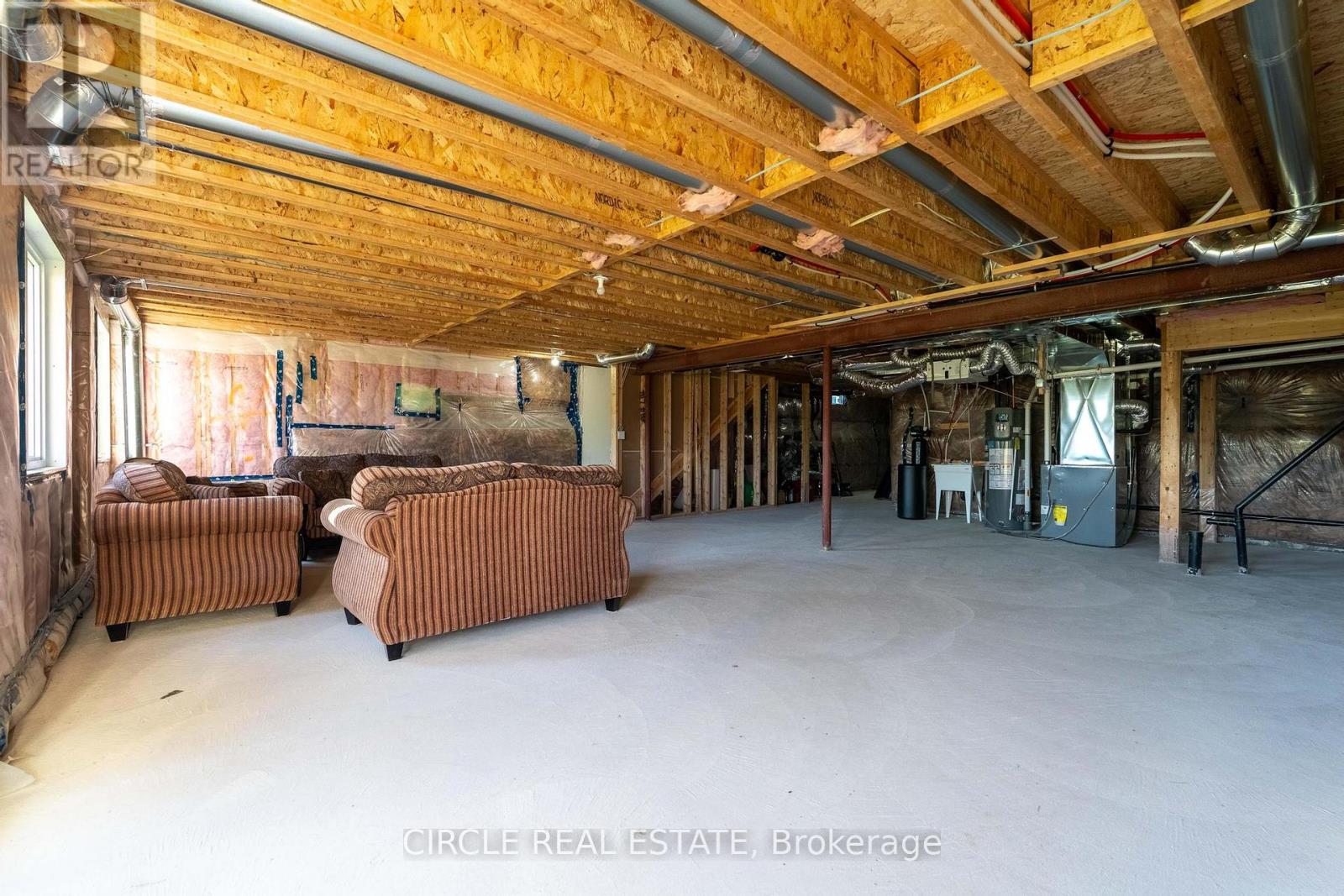 56 LANGRIDGE WAY - Image 33