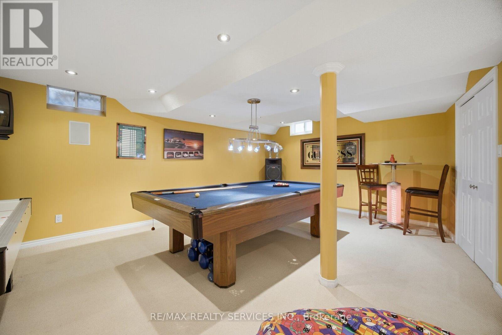 23 SWANSEA MEADOWS DRIVE - Image 32