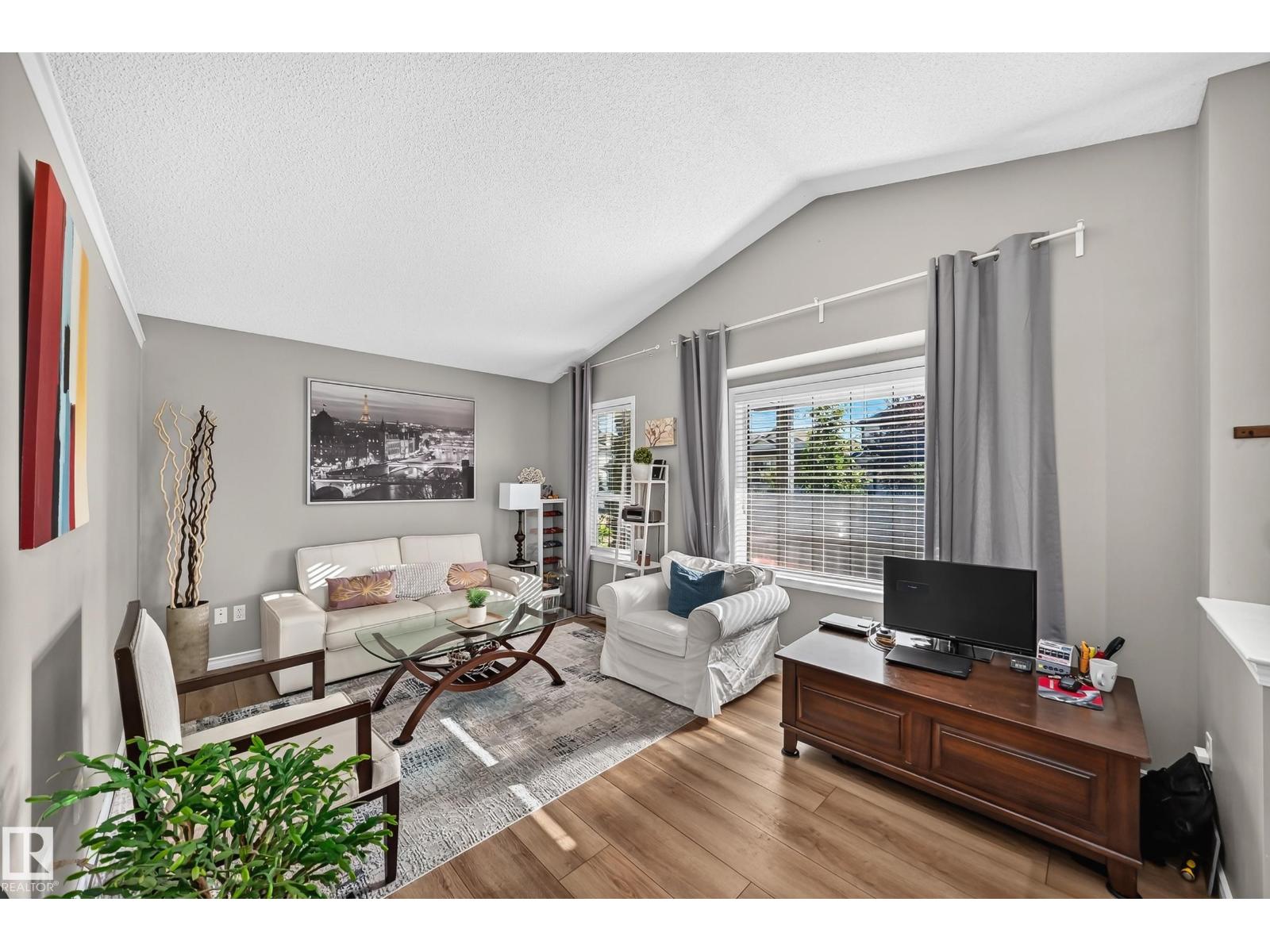 322 84 ST SW - 16