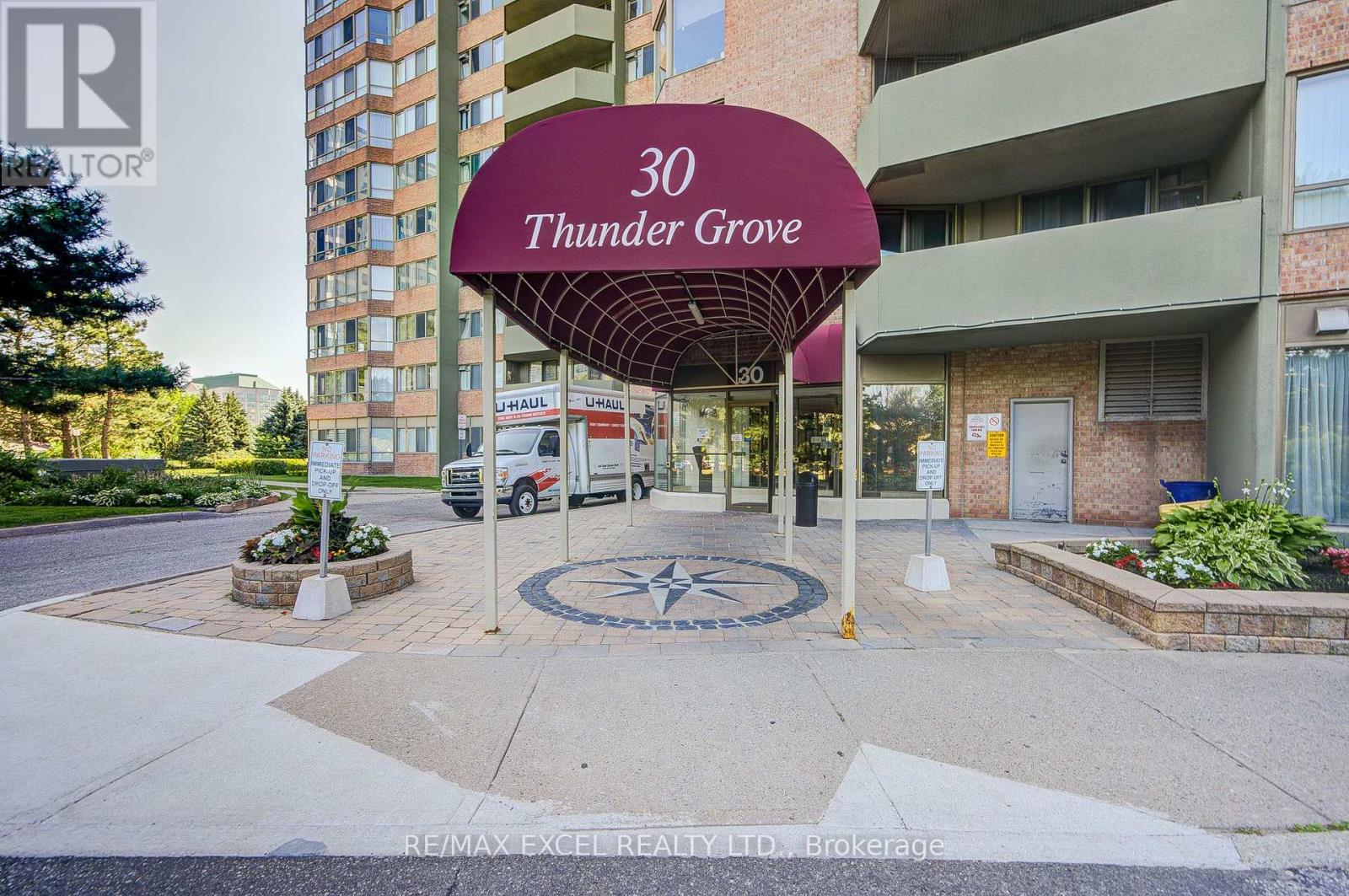 #906 30 THUNDER GROVE - Image 3