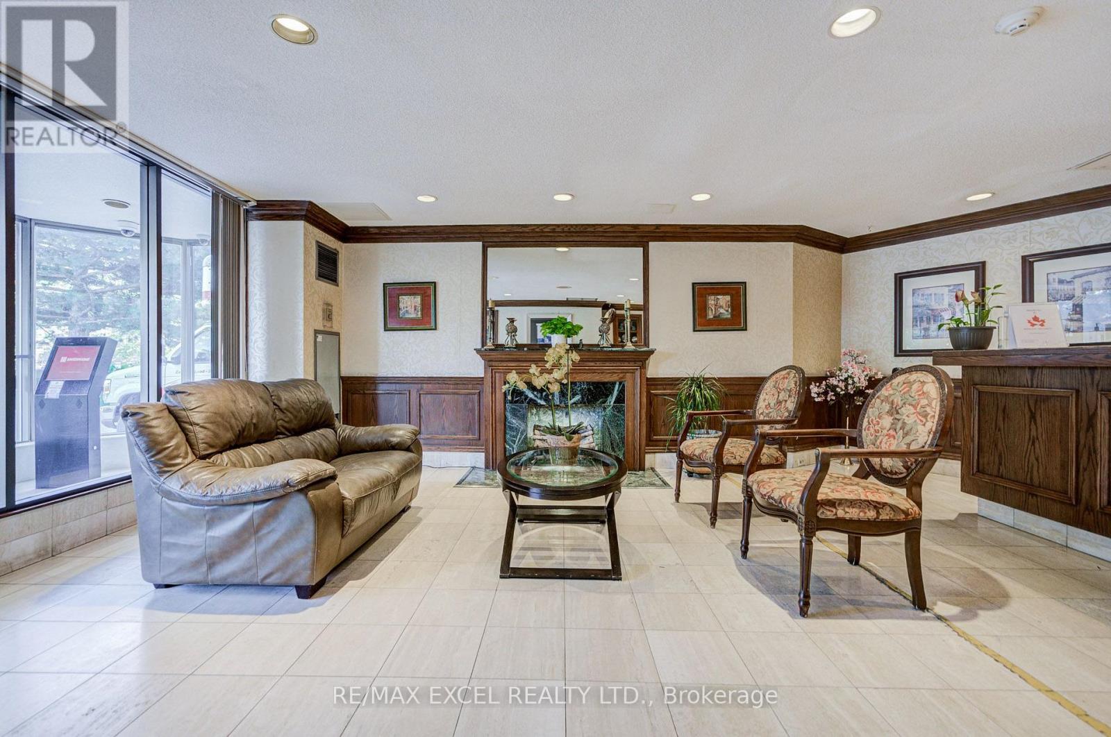 #906 30 THUNDER GROVE - Image 4