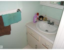 5404 49 St, Two Hills, AB T0B4K0 Photo 35