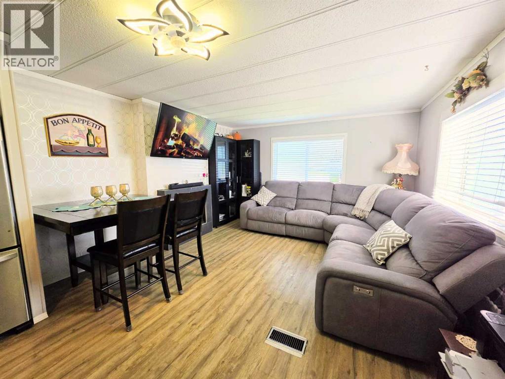 409 7 Avenue - Image 5