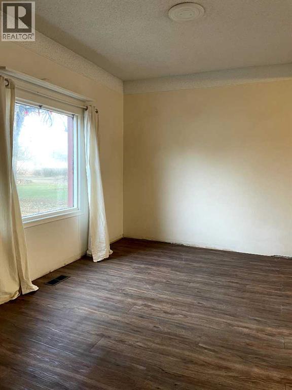5123 50 Street - Image 14