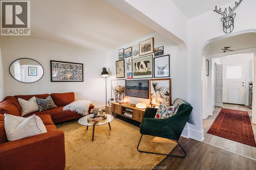 1472 Albert ROAD - 8