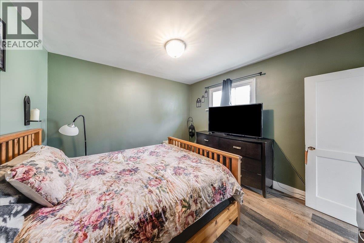 1430 THIRD Avenue, Trail
