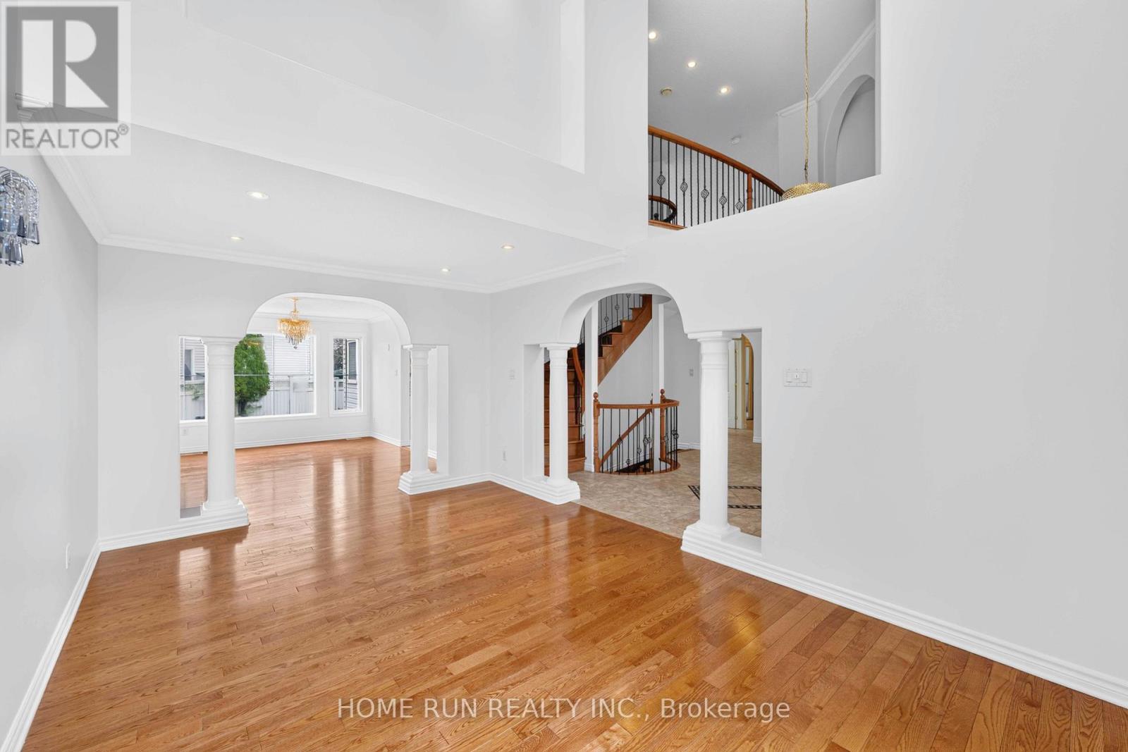 35 BLACKSHIRE CIRCLE - Image 7
