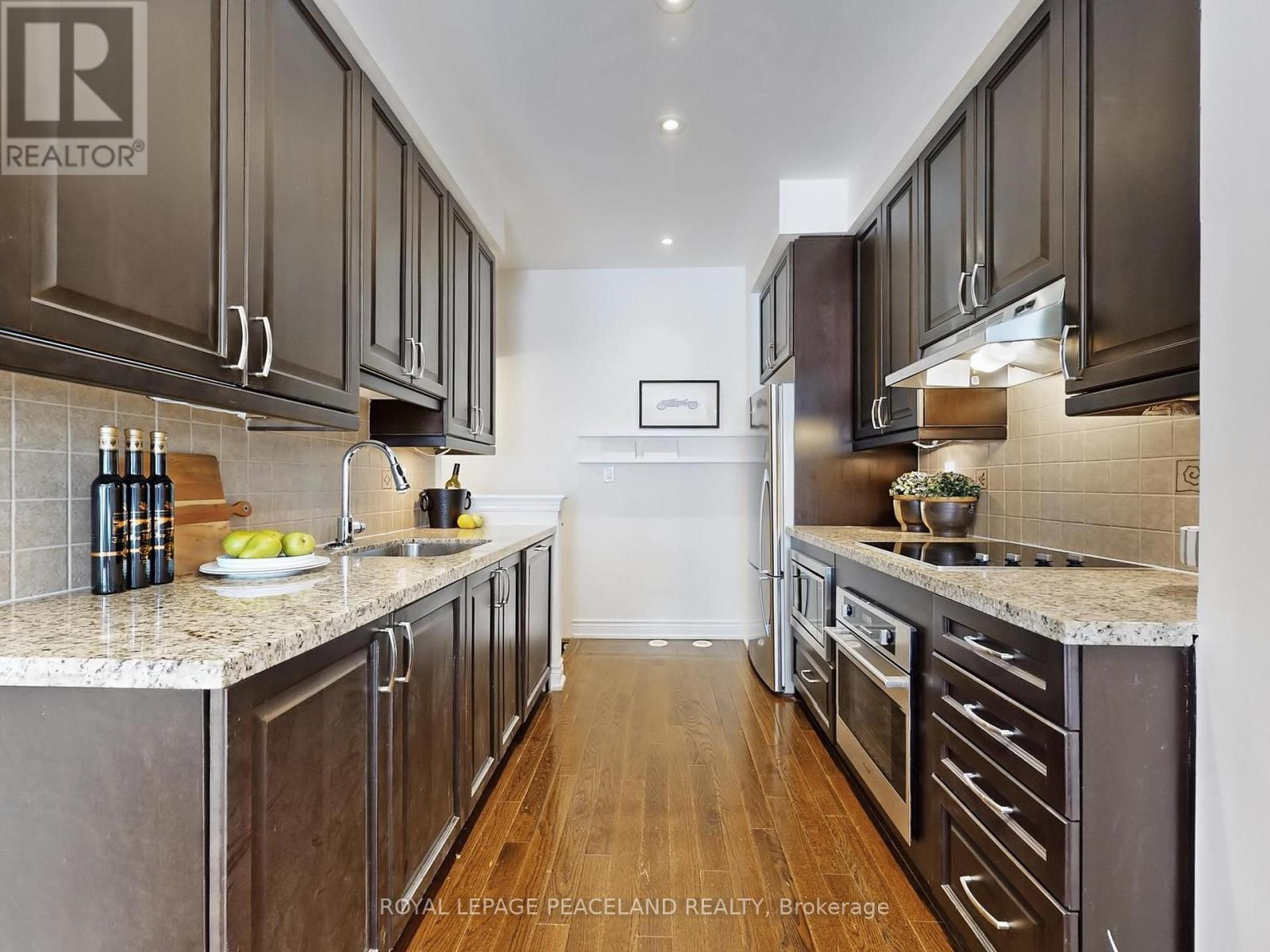 82 HARGRAVE LANE - 9