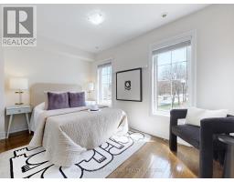 82 Hargrave Lane, Toronto, ON M4N0A4 Photo 10