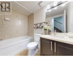 82 Hargrave Lane, Toronto, ON M4N0A4 Photo 13