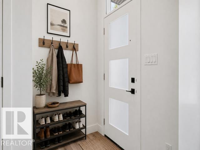 11032 128 St NW photo 4 — MLS® E4485747